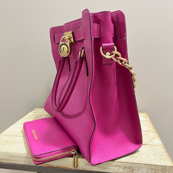 Large Hamilton Fuschia MK Bag and wallet - Picture 2 of 5